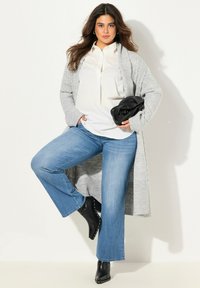 Ulla Popken STRETCH - Džíny Bootcut - light blue