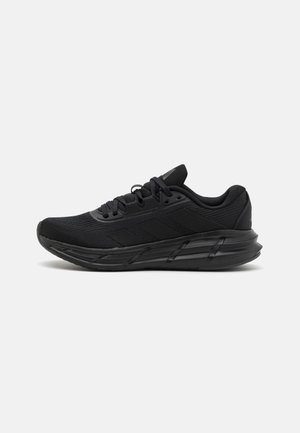 QUESTAR - Road running shoes - core black/grey six