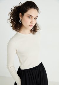 YAS YASMIRA  LONG DRESS - Maksi suknelė - birch/black