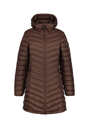 Long manteau d'hiver matelassé marron avec capuche, fermeture éclair frontale et motif matelassé horizontal et en chevrons sur le corps et les manches.