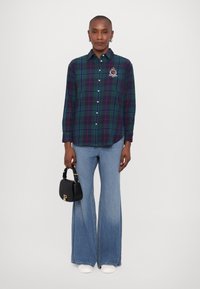 Lauren Ralph Lauren KOTTA LONG SLEEVE BUTTON FRONT SHIRT - Pogājama blūze - green