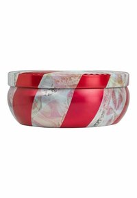Rund metallbehållare med en blank röd bas och ett mönstrat lock, som har svängande mönster i pastellfärger och metalliska accenter.
