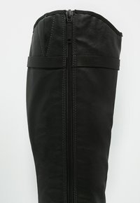 s.Oliver Stivali con i tacchi - black