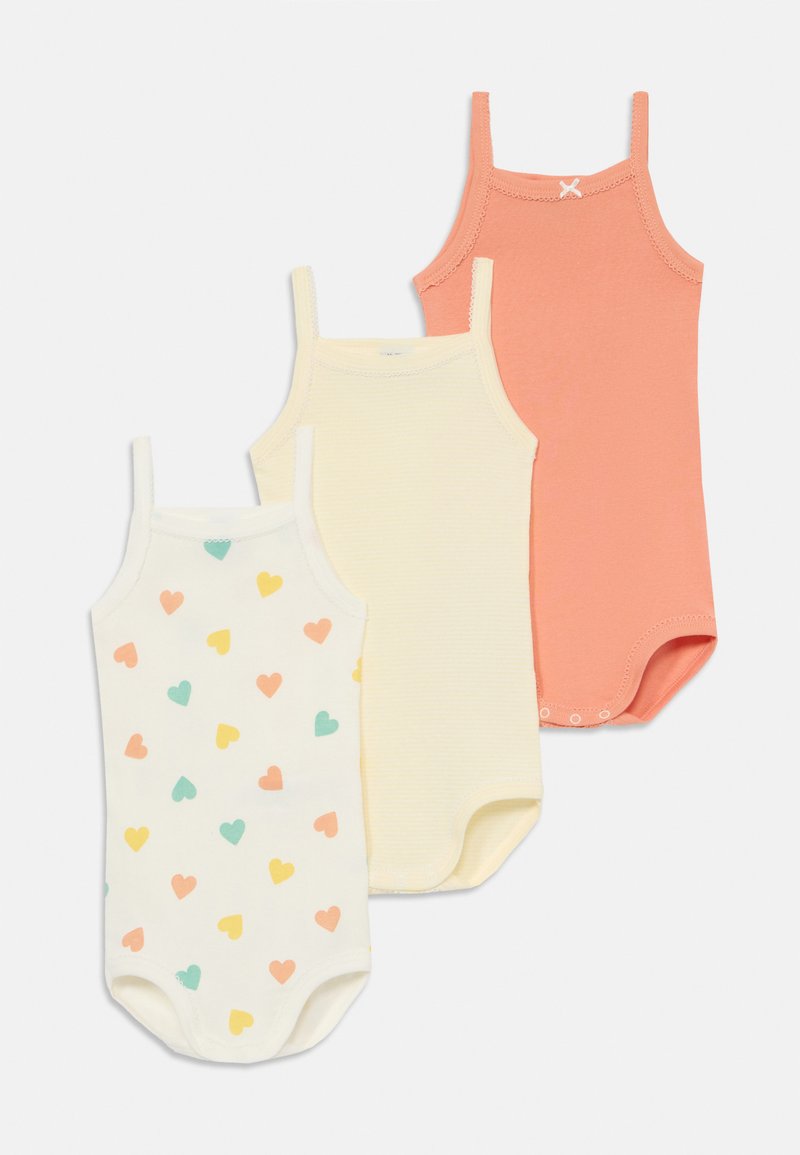 Tre utenærmede bodysuits: en hvit med fargerike hjerter, en lys gul med ribbestruktur, og en ensfarget korall med trykknapplukking.