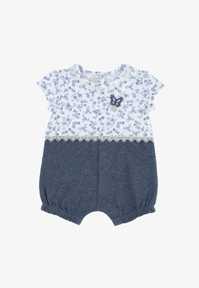 Rompers à motif floral bleu avec un buste blanc, bordé de dentelle et un bas marine ; manches courtes et ouvertures élastiques au niveau des jambes. Présente un accent en forme de papillon.