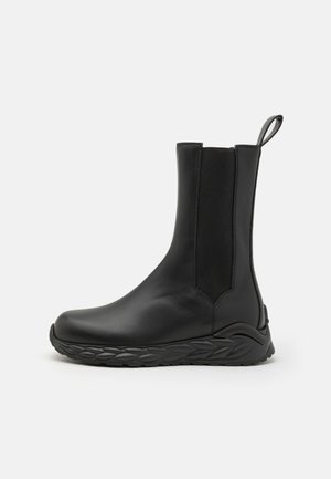 SKYWANDER - Bottes - black