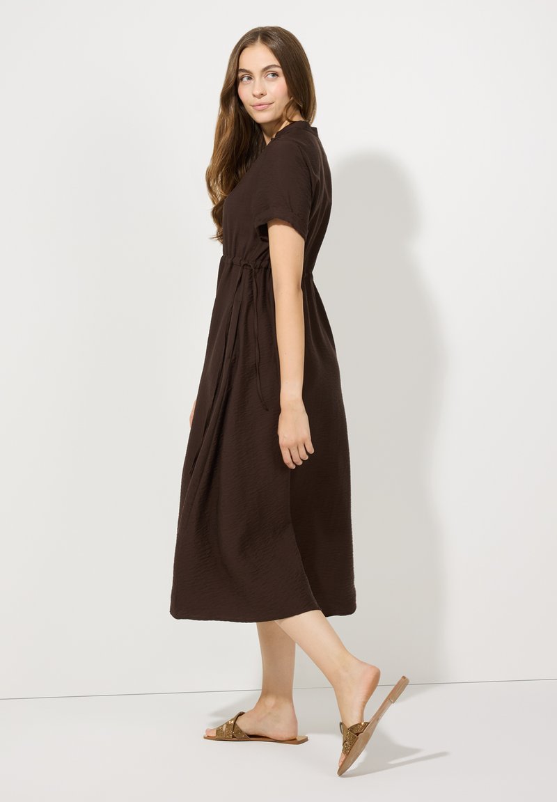 More & More KURZARM - Shirt dress - espresso brown/brown - Zalando