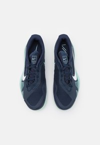Nike Performance COURT AIR ZOOM VAPOR PRO - Sapatilhas de ténis para vários pisos - obsidian/white/mint foam