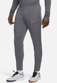 Nike Performance - ACADEMY PANT BRANDED - Jogginghose - iron grey iron grey iron grey sunset pulse Thumbnail-Bild 1