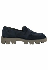 Námořnické semišové slip-on boty s robustní šedou gumovou podrážkou s hlubokým vzorkem a vyztuženým límcem pro pohodlí. Jednoduchý, čistý design.