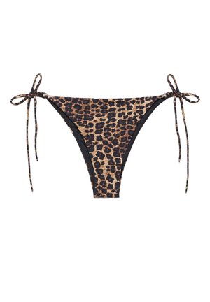 Dół bikini w panterkę z regulowanymi sznurkami po bokach, w kolorach brązowym i czarnym na białym tle.