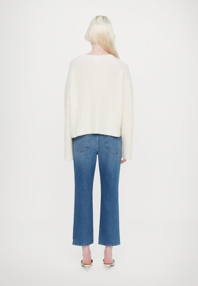 CLOSED CREW NECK - Džemper - ecru