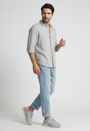 VENEZIA, TRAINERS - Skateboardové boty - light blue