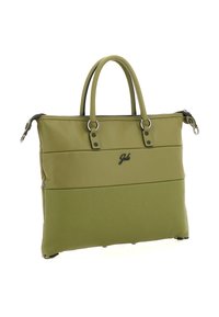 Cartella in pelle verde oliva con manici doppi, anelli argentati, chiusura con zip e un piccolo logo "Gabs" nero sul davanti.