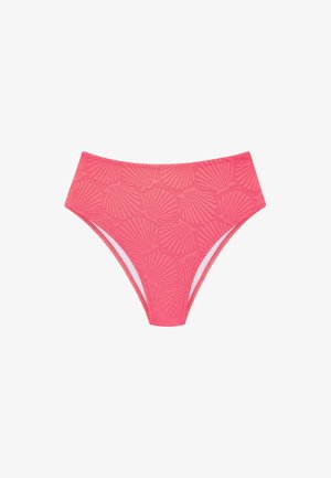 Bas de bikini taille haute en rose vibrant, avec un motif coquillage texturé et une doublure blanche lisse, conçu pour un ajustement confortable.