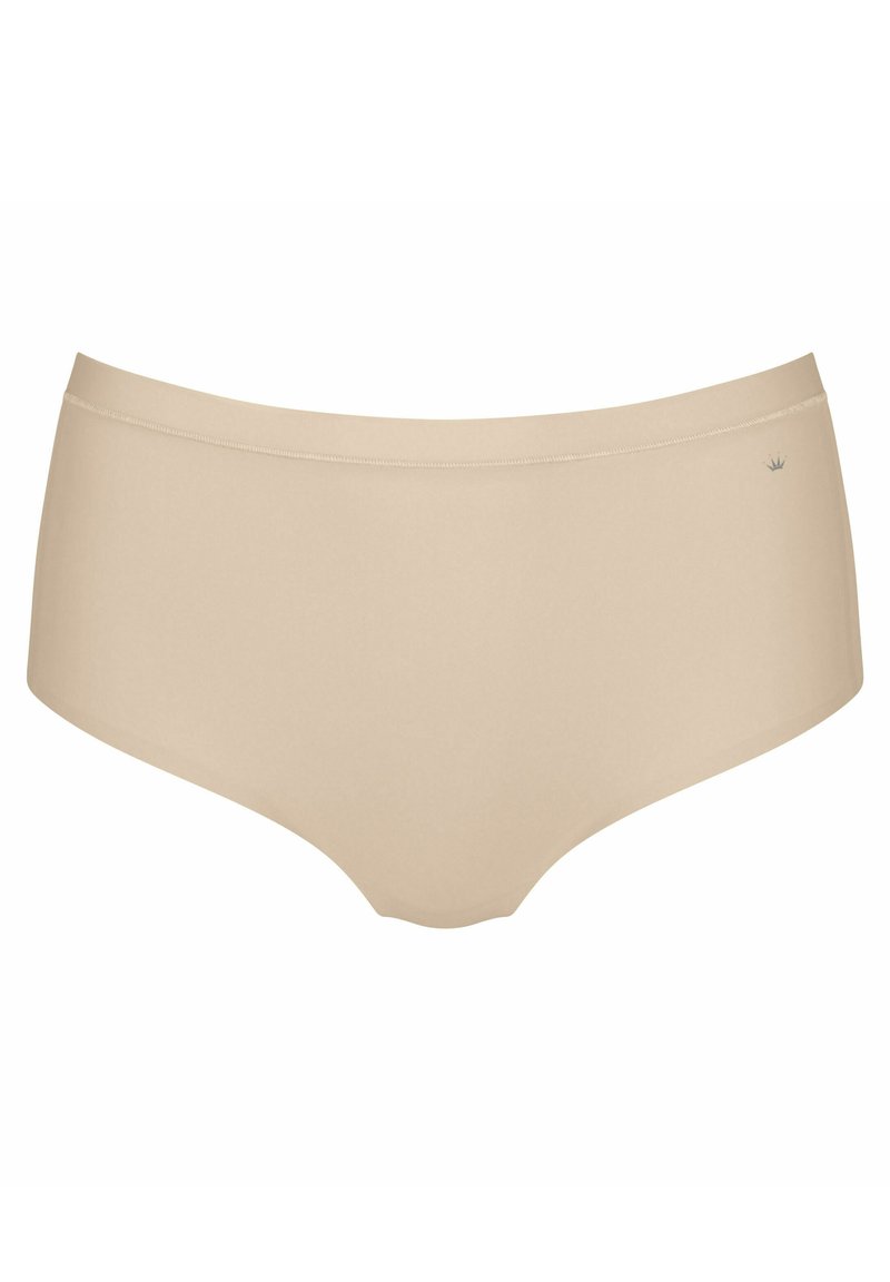 Triumph Slip nude
