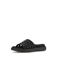 Des sandales noires à glissière présentent un design de sangle tissée texturée avec trois bandes épaisses, un coussin de pied rembourré et une semelle en caoutchouc à profil bas.