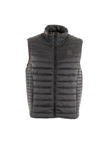 Zwarte gewatteerde bodywarmer met hoge kraag, ritssluiting aan de voorkant en horizontale stiksels. Heeft een gladde textuur en minimale accenten van beslag.