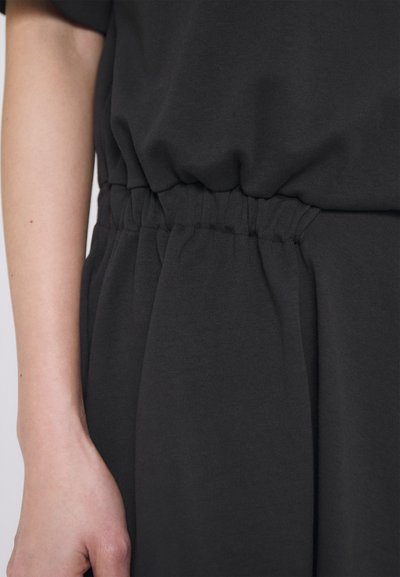 Nero Dress 10351
