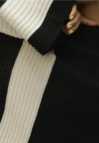 Vero Moda Strickpullover - black