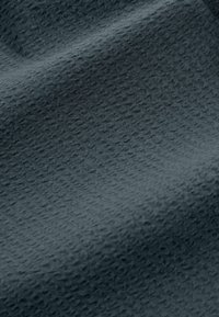 Thumbnail Image 5