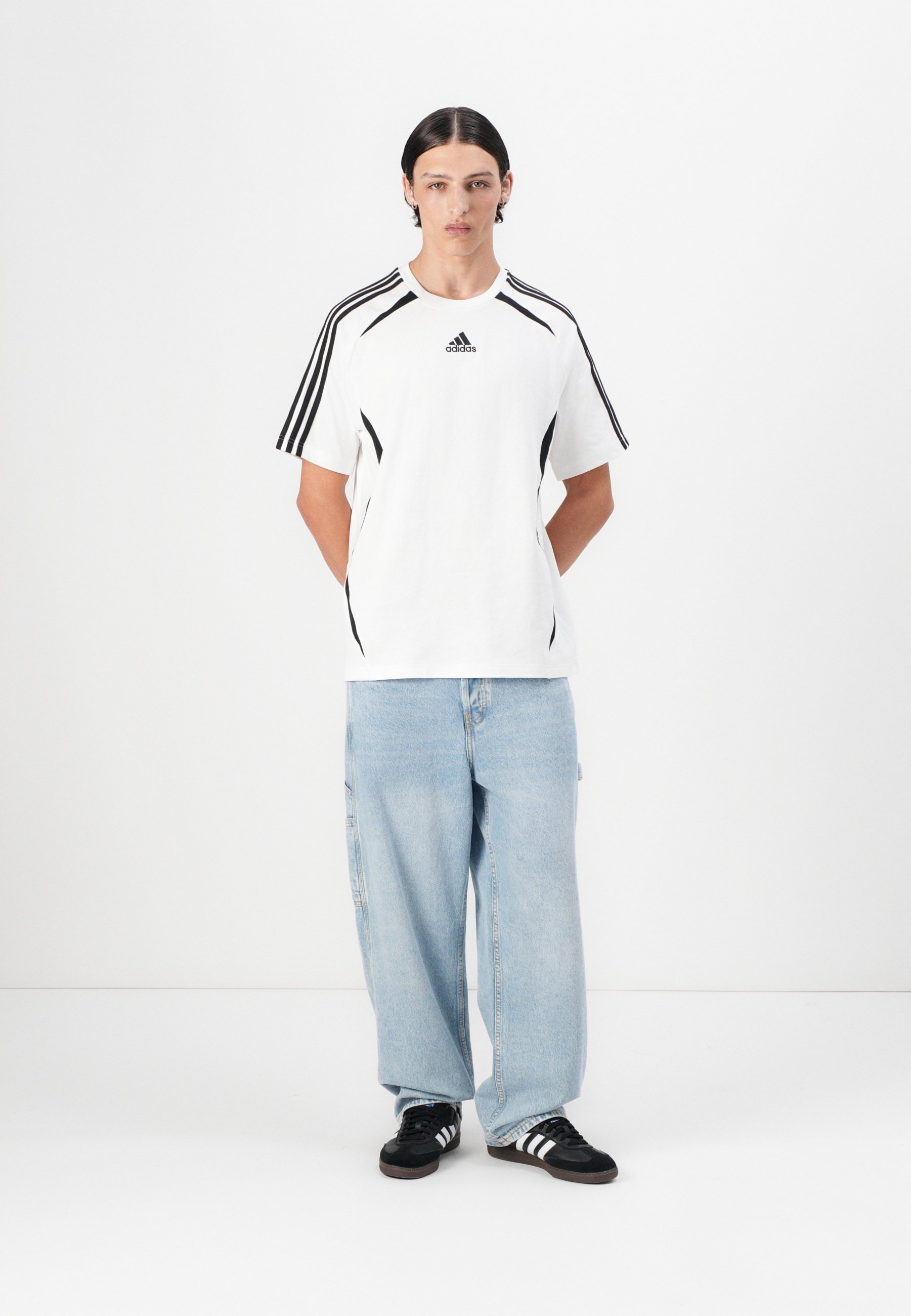 売れ筋商品|||アディダスオリジナルス Tシャツ レディース トップス TEAMGEIST TEE - Print T-shirt - white/black adidas tシャツ Originals ADICOLOR TEAMGEIST BABY TEE