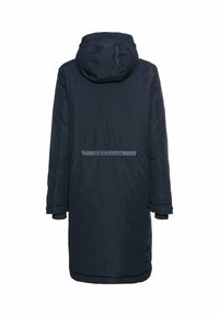 Marine lange jas met een capuchon, voorzien van een band met tekst op de rug, lange mouwen en ribgebreide manchetten voor extra warmte. Gladde textuur, geen zichtbare patronen.