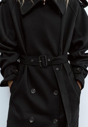 PULL&BEAR FLUID - Trenchcoat - black