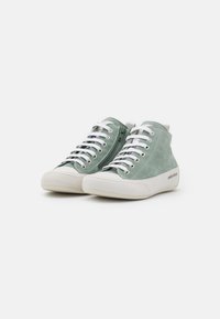 Chaussures à Talon Vert Candice Cooper - Taille 40, Style élégant à Lacets - Occasion