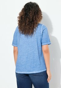 Ulla Popken Camiseta estampada - skyline blue