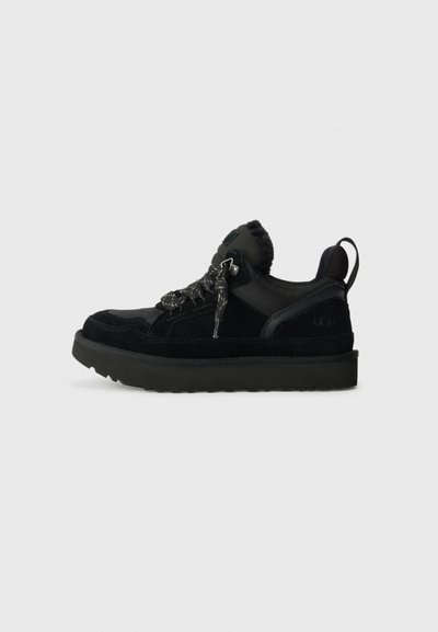 UGG drabužiai, avalynė ir aksesuarai | ZALANDO