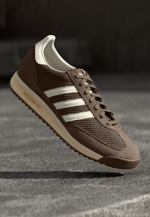 adidas Originals SL 72 RS UNISEX - Tenisice - earth strata/off white/warm vanilla