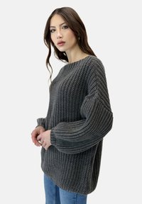 Elara - Sweter