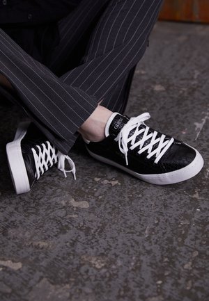 ESTER - Sneakers laag - black