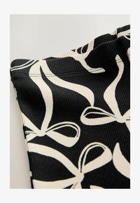 Non selezionato, black white bow