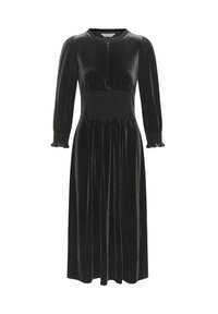 Schwarzes Samtkleid mit langen Ärmeln, einem gerafften Bund und rüschierten Ärmelabschlüssen. Klassischer runder Ausschnitt und fließender Rock.