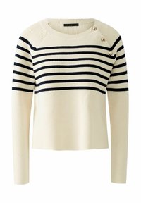 Ein cremefarbener, gestrickter Pullover mit marineblauen horizontalen Streifen, Rundhalsausschnitt und drei dekorativen Knöpfen an der linken Schulter.