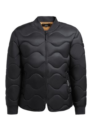 Giubbotto bomber trapuntato nero con un motivo a onde testurizzato, chiusura a zip frontale, polsini a coste e tasche laterali. Realizzato in un tessuto leggero.