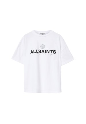 Tricou alb cu mâneci scurte, cu text negru "ALLSAINTS" și un mic logo glob deasupra pieptului.