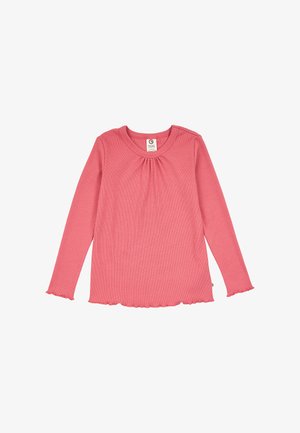Maglietta rosa in maglia costina a maniche lunghe con scollo tondo e sottili dettagli a volant su polsini e orlo, distesa su sfondo bianco.