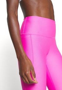 Under Armour Leggings - pink