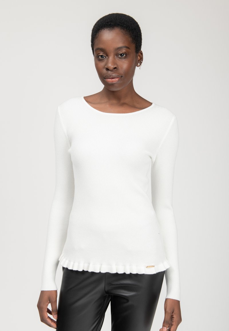 INFLUENCER RUCHED HEM - Strickpullover - milk