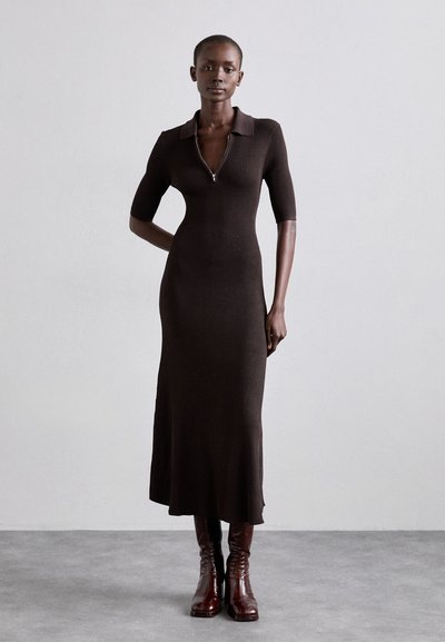 STAUD ROLAND DRESS - Abito in maglia - dark brown