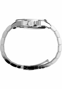 Montre en acier inoxydable argenté avec une finition polie, présentant un boîtier rectangulaire, un bracelet à maillons et des accents noirs brillants alternés.