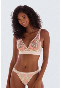 Čipkast bralet in usklajeni tangice v nude barvi z barvitimi cvetličnimi vezeninami in mehkimi elastikami. Prosojna tkanina z nežnimi šivi.