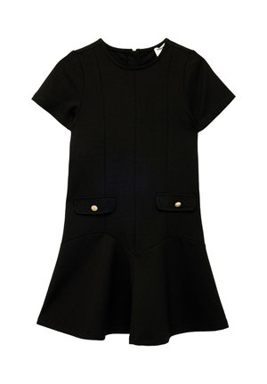 Vestido negro de manga corta con bajo acampanado, escote redondo, dos bolsillos delanteros con solapa y botones dorados, y cierre de cremallera en la espalda.