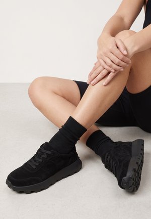 VENEZIA, TRAINERS - Sneakers - black