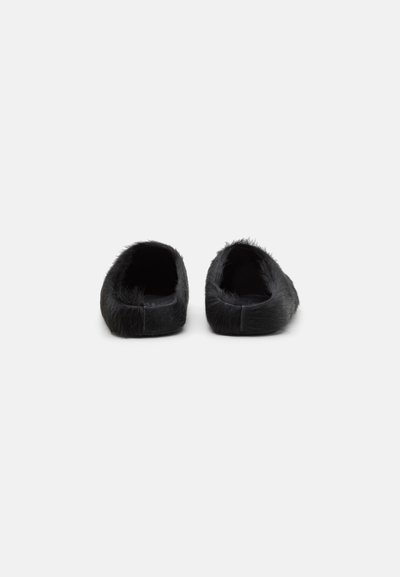 Marni Platt slip-in - black