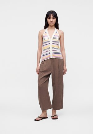 GAP, - Top