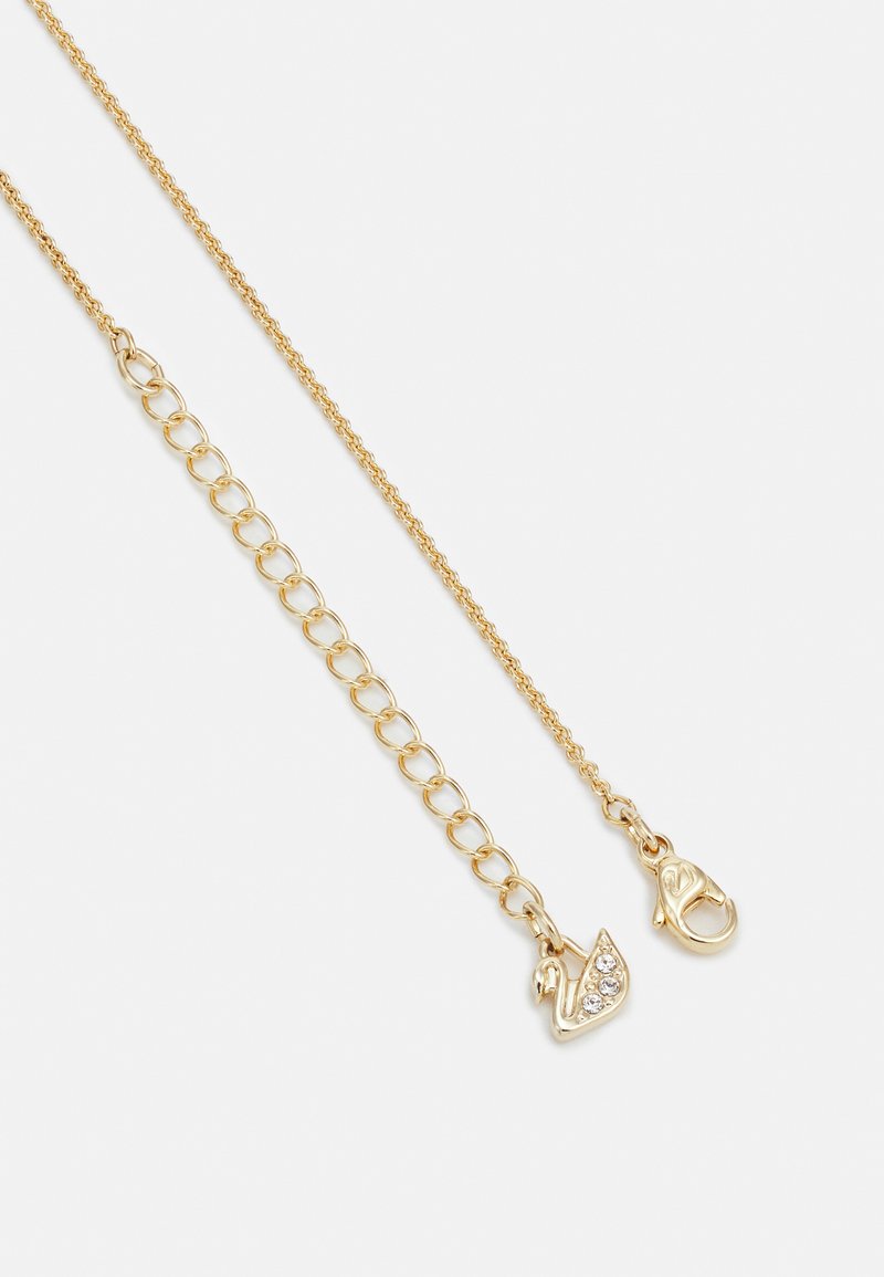 Collier en or avec un design chaîne, comportant un pendentif cygne orné de strass et d'un fermoir en forme de homard.